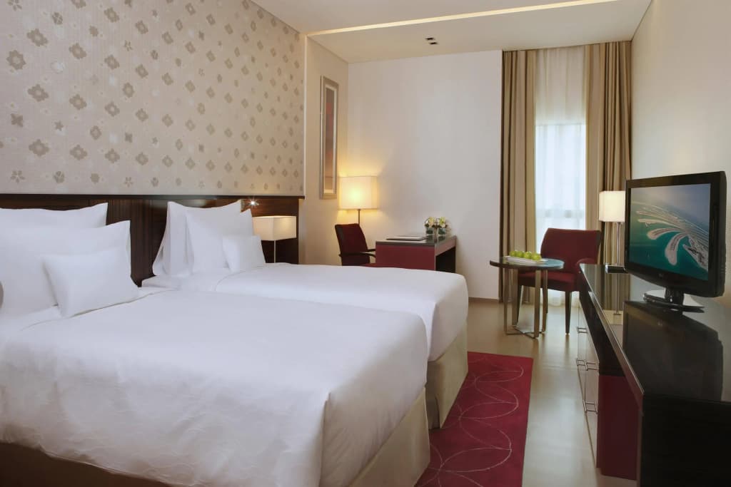 Cosmopolitan Hotel - photo 3