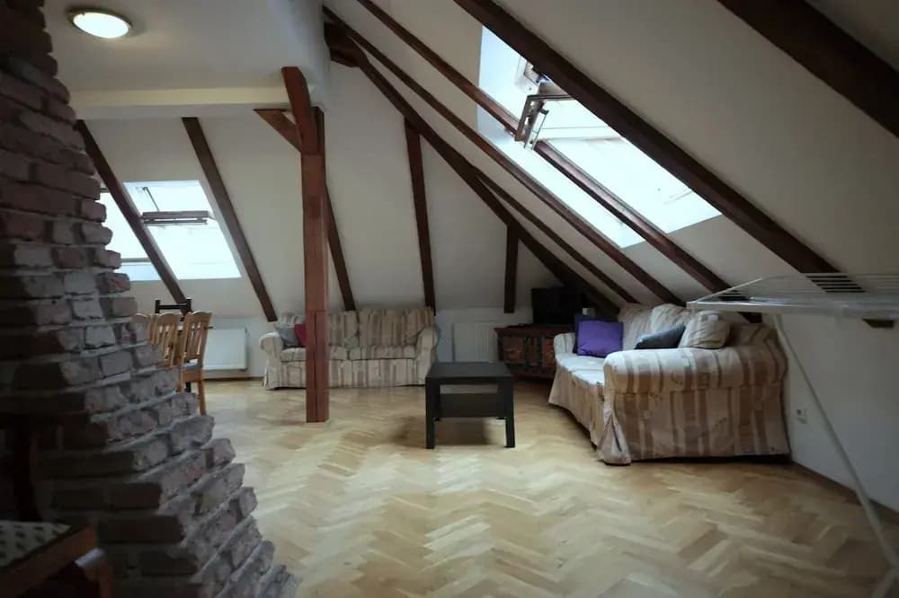 Generous Attic Apartment - photo 11