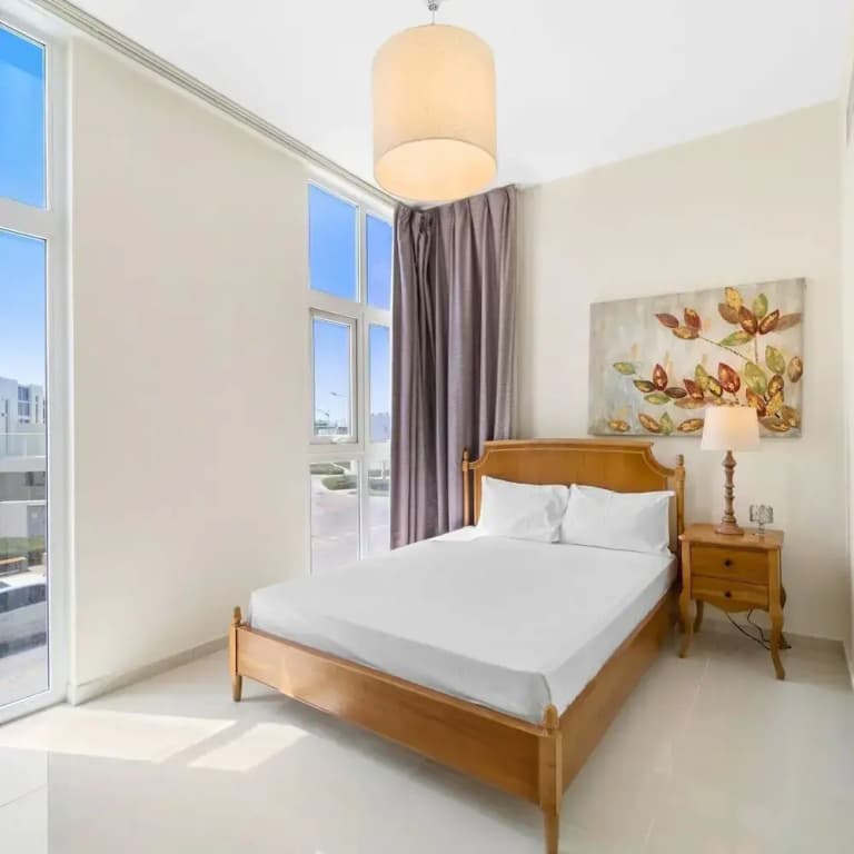 Modern 3BR townhouse in Damac Hills 2 - photo 19