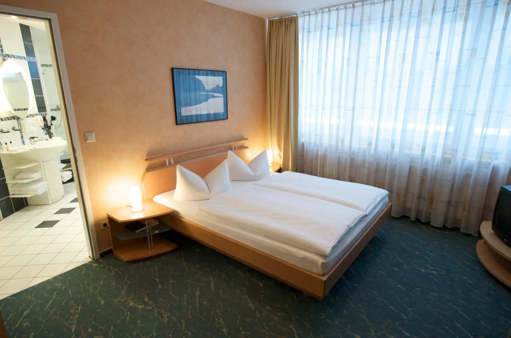 City Hotel Berlin East - photo 3