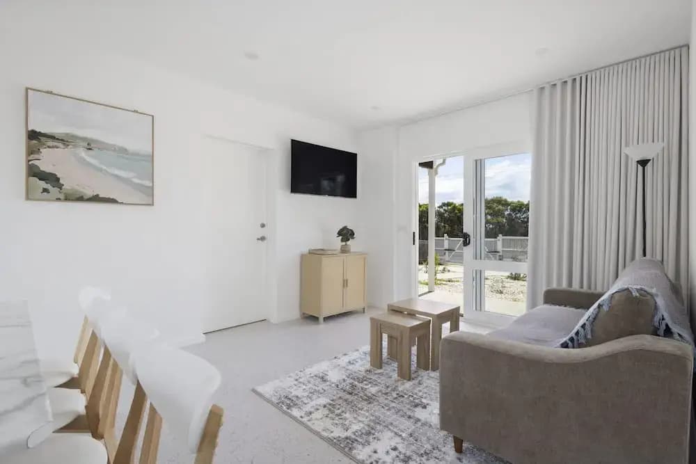 Peaceful 2-bed Apartment in Coastal Mccrae - photo 2