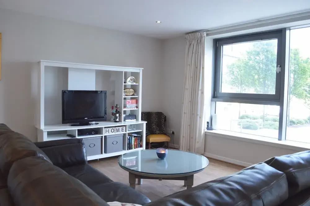 2 Bedroom Apartment By The Sea - photo 3