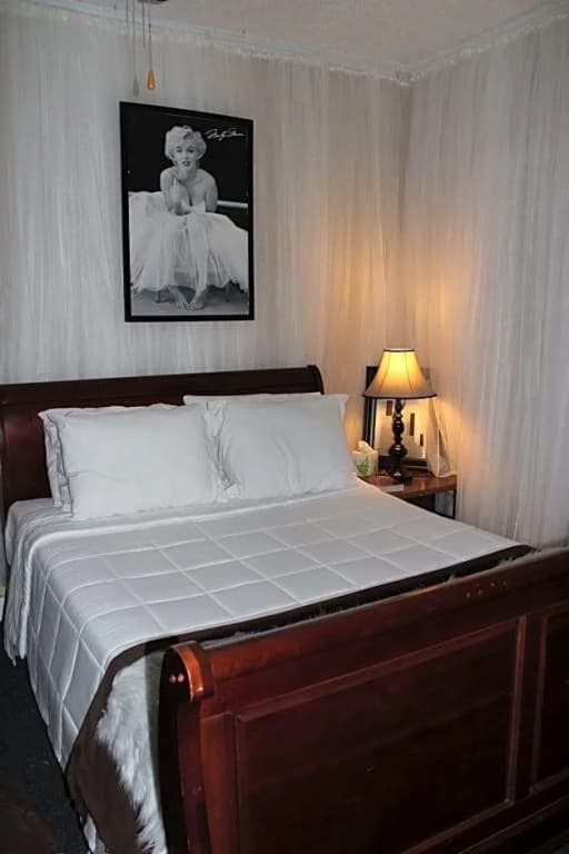 Hollywood Dream Suites - photo 4