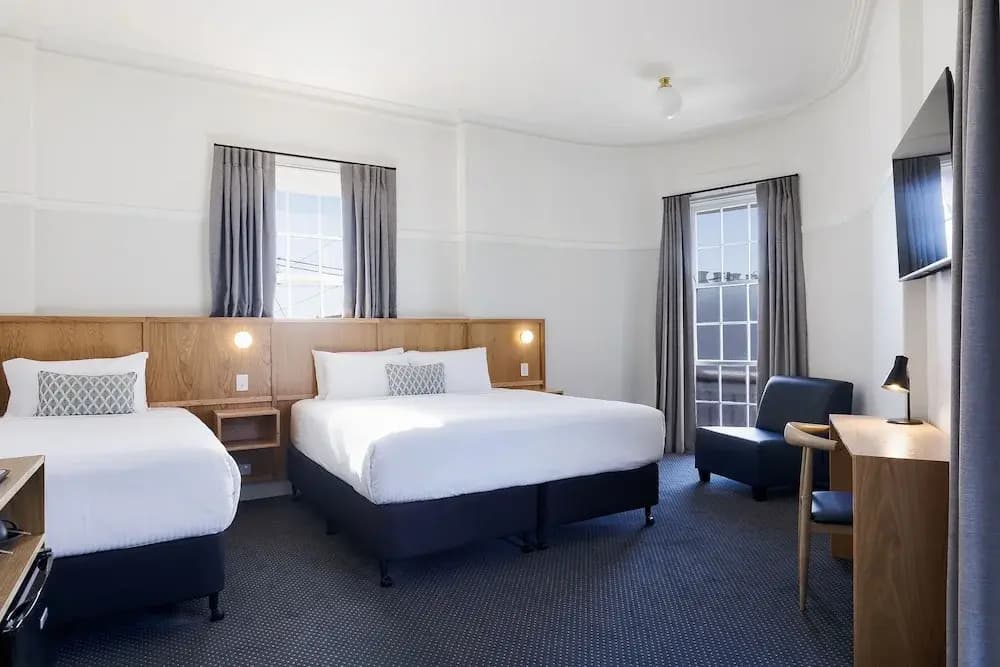 Mortdale Hotel - photo 5