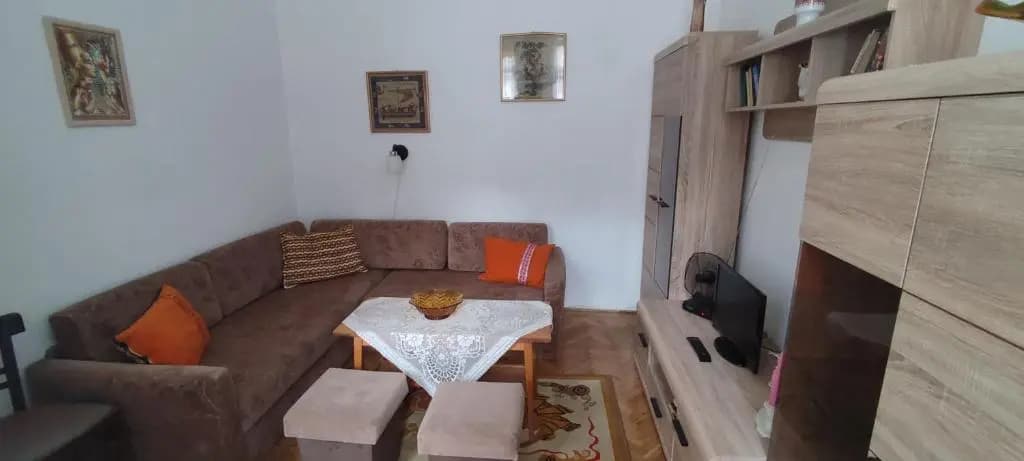 Júlia Apartman. - photo 2