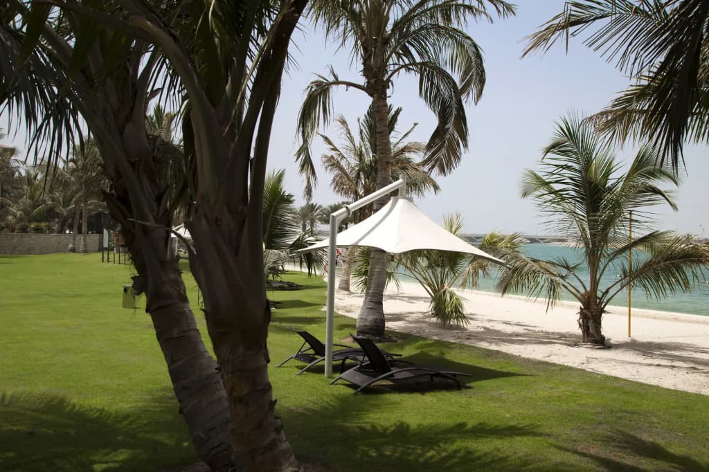 Shangri-La Hotel Apartments Qaryat Al Beri - photo 29