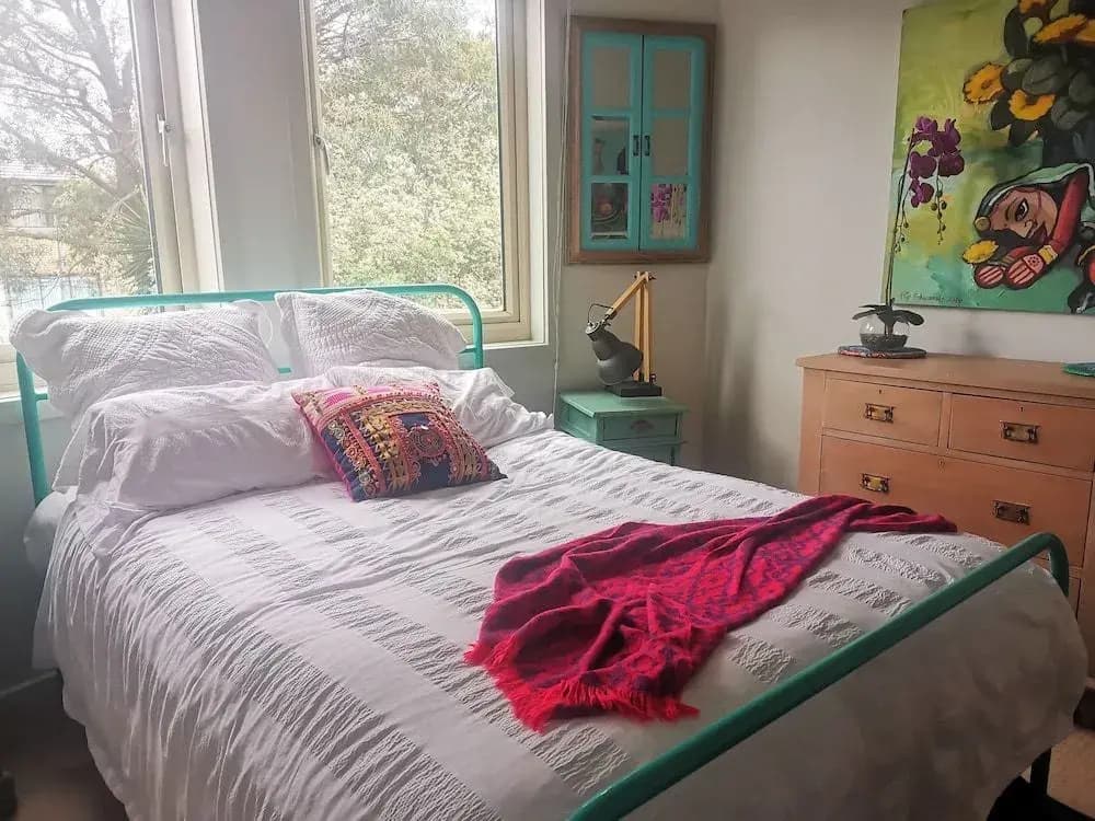 Stylish Comfortable Central Artists Home - main photo