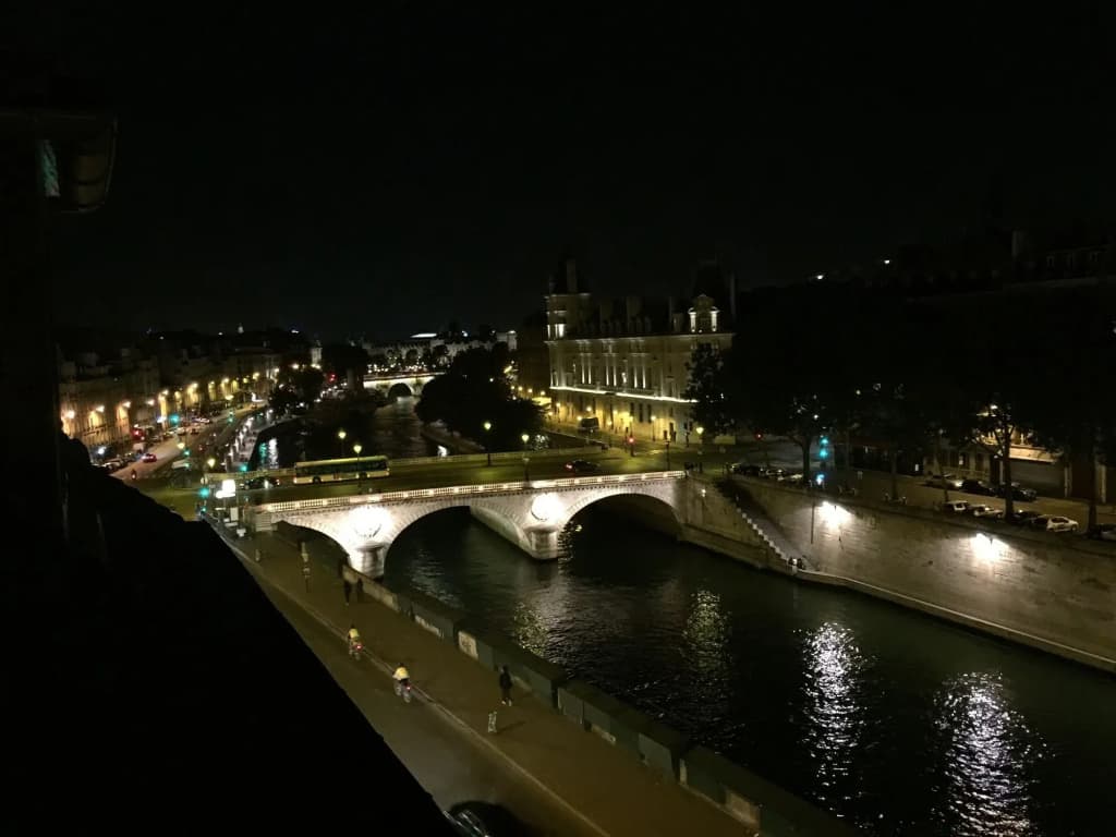Hotel Les Rives De Notre Dame - photo 14