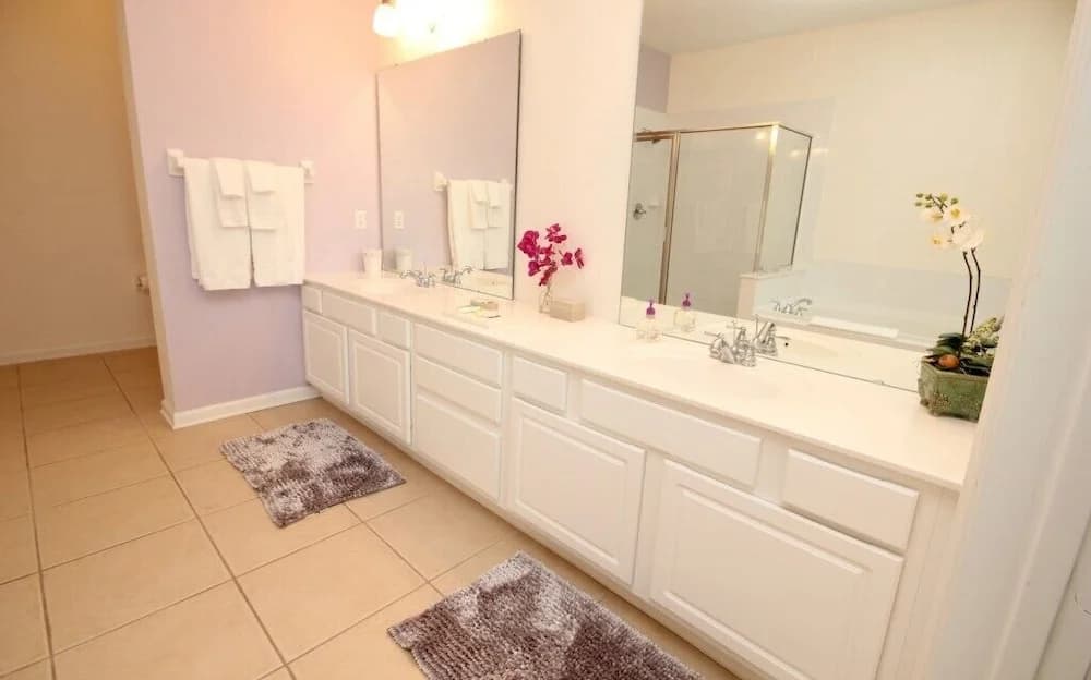 Lake View Escape - New! 3 Bedroom Condo by Redawning - photo 9