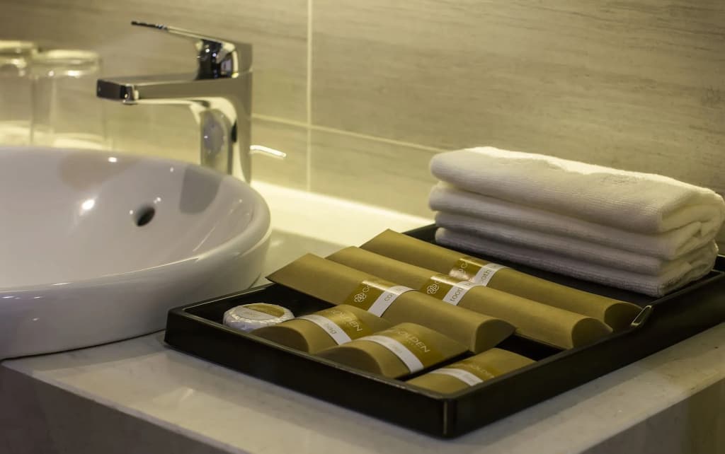 Golden Hotel - photo 9