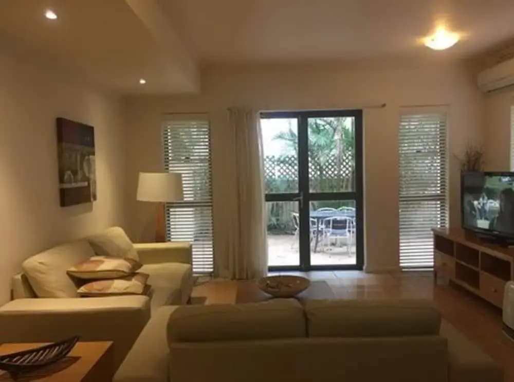 Pine Court Apartments - photo 4
