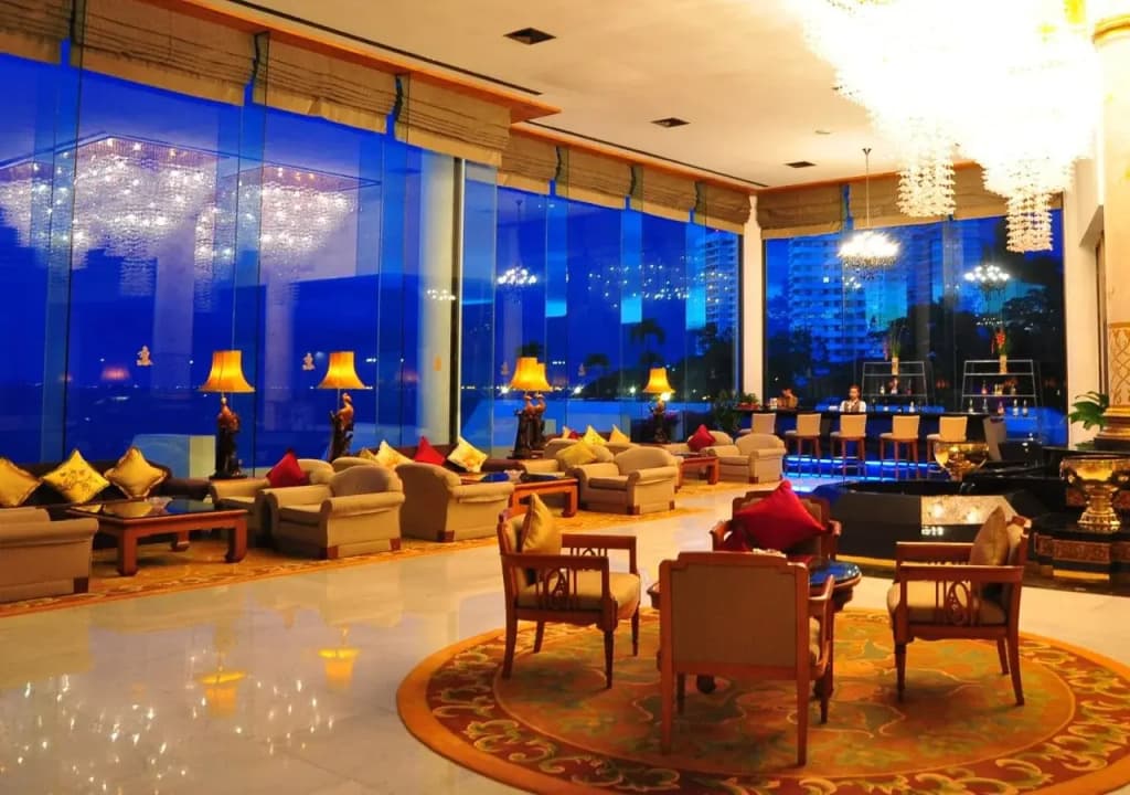 Royal Wing Suites & Spa Pattaya - photo 39