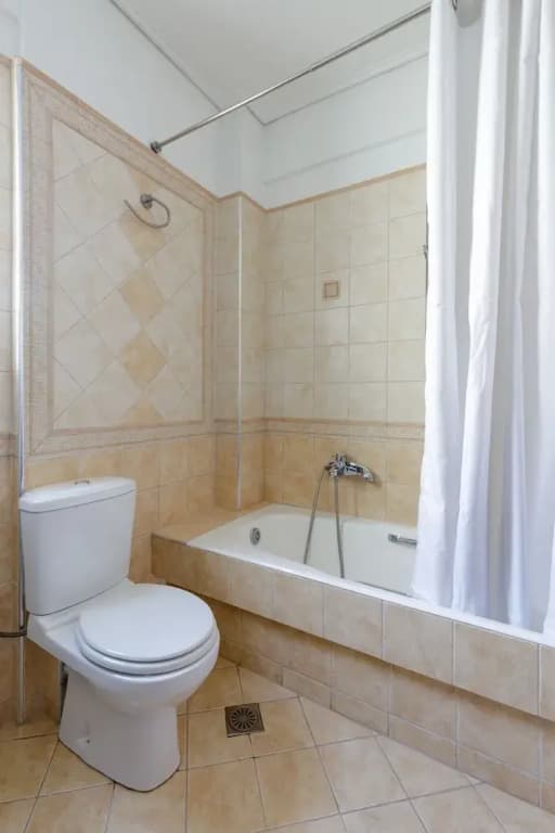 Upstreet Convenient 2bd Apartment - photo 19