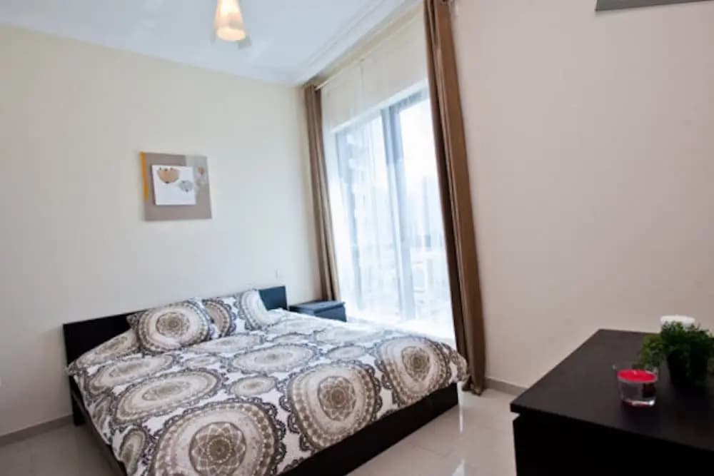1BR Dubai Marina Princes Tower - photo 3