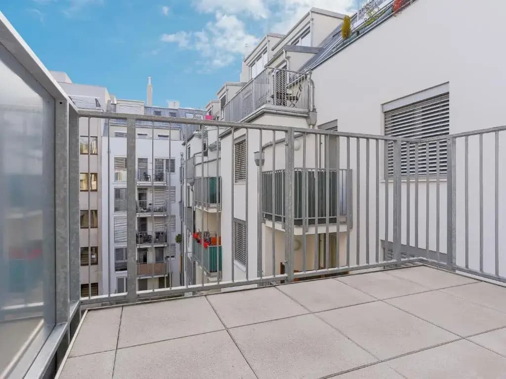SKY9 Penthouse Apartments - photo 1