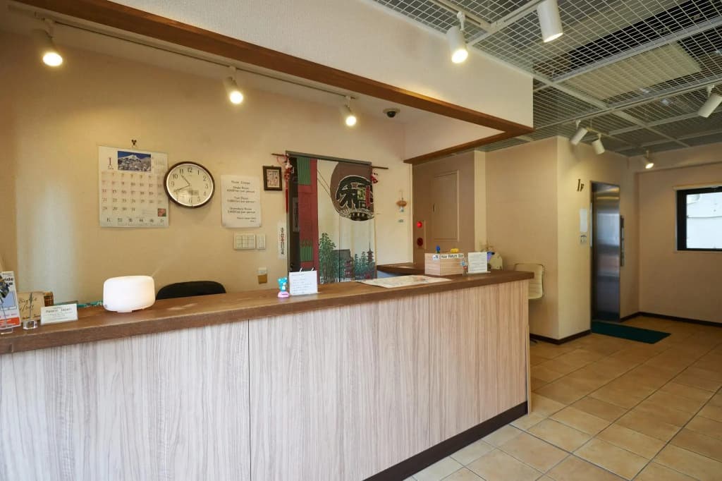 Palace Japan Hotel - photo 2