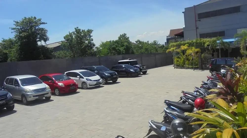 Airy Kuta Simpang Dewa Ruci Griya Anyar 27 Bali - photo 17