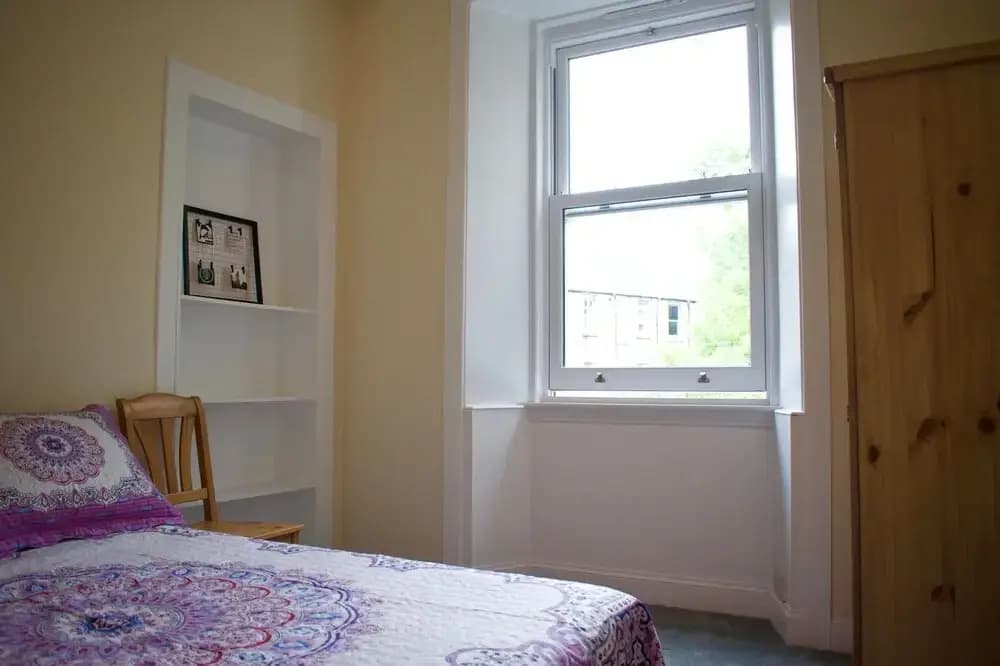 Welcoming 2 Bedroom Flat Near Fountainbridge - photo 15