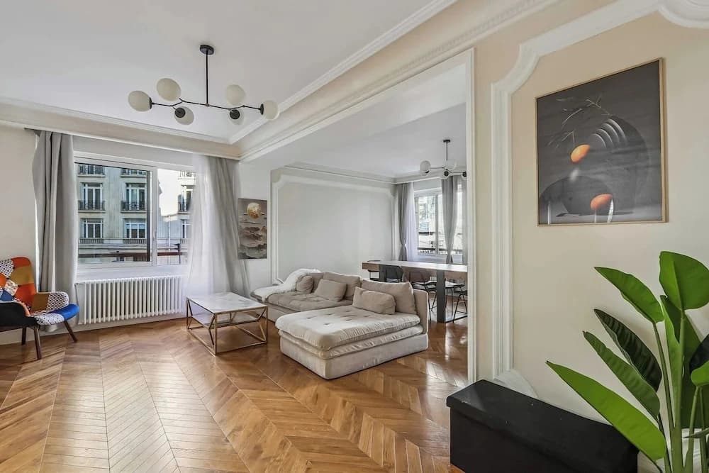 Superb Haussmann-style apt - 2bdr/6p - Trocadero - photo 5