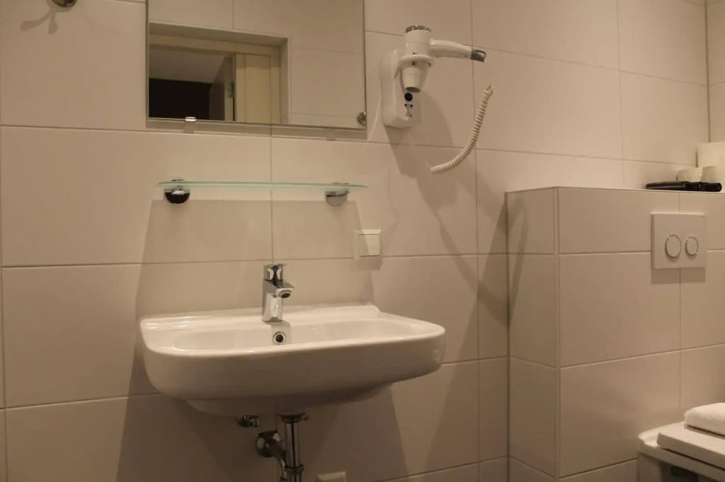Aston City Hotel - photo 7
