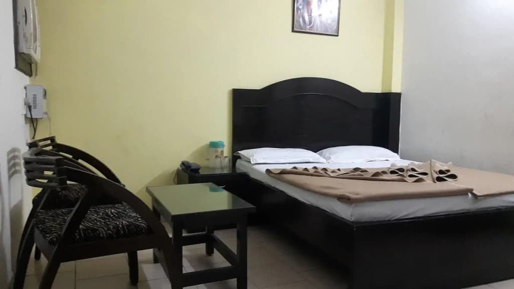 Hotel Shreeram Deluxe - photo 1