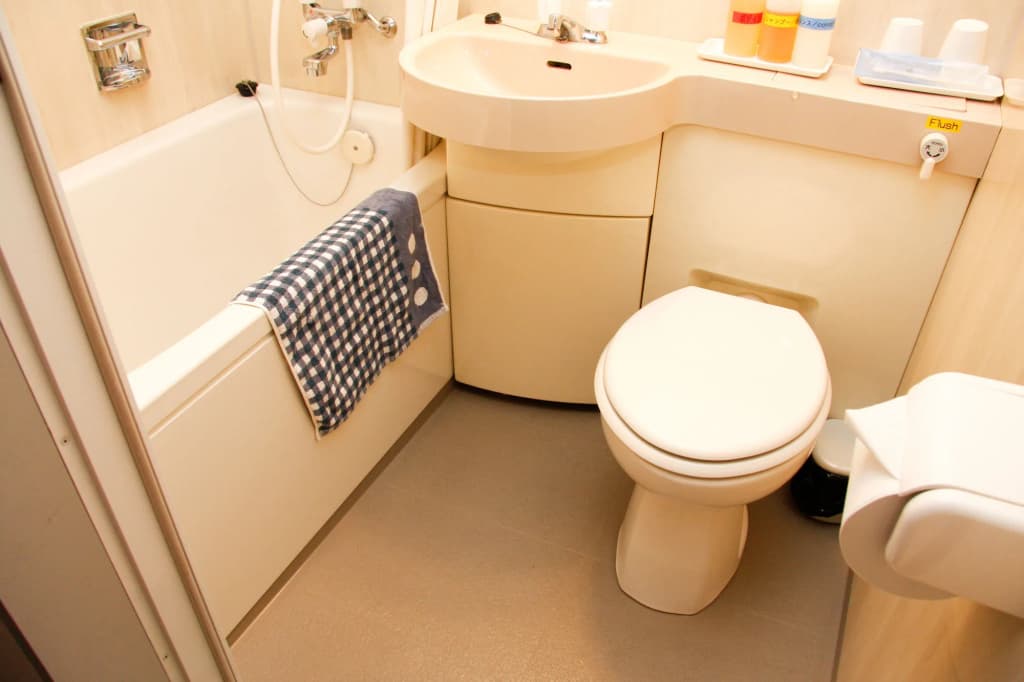 Shin-Osaka Youth Hostel - photo 8