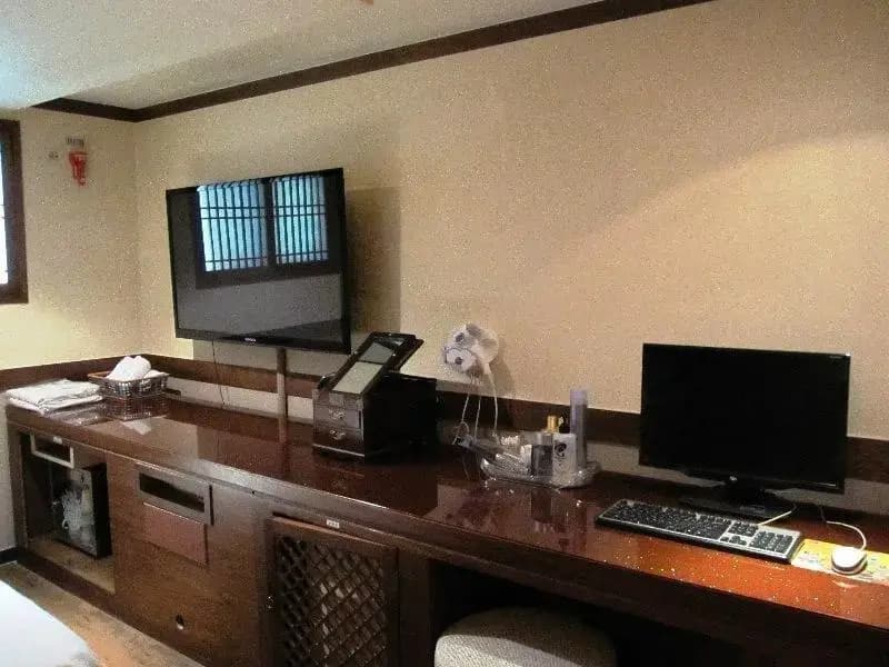 Sheel Hotel Jongno - photo 2