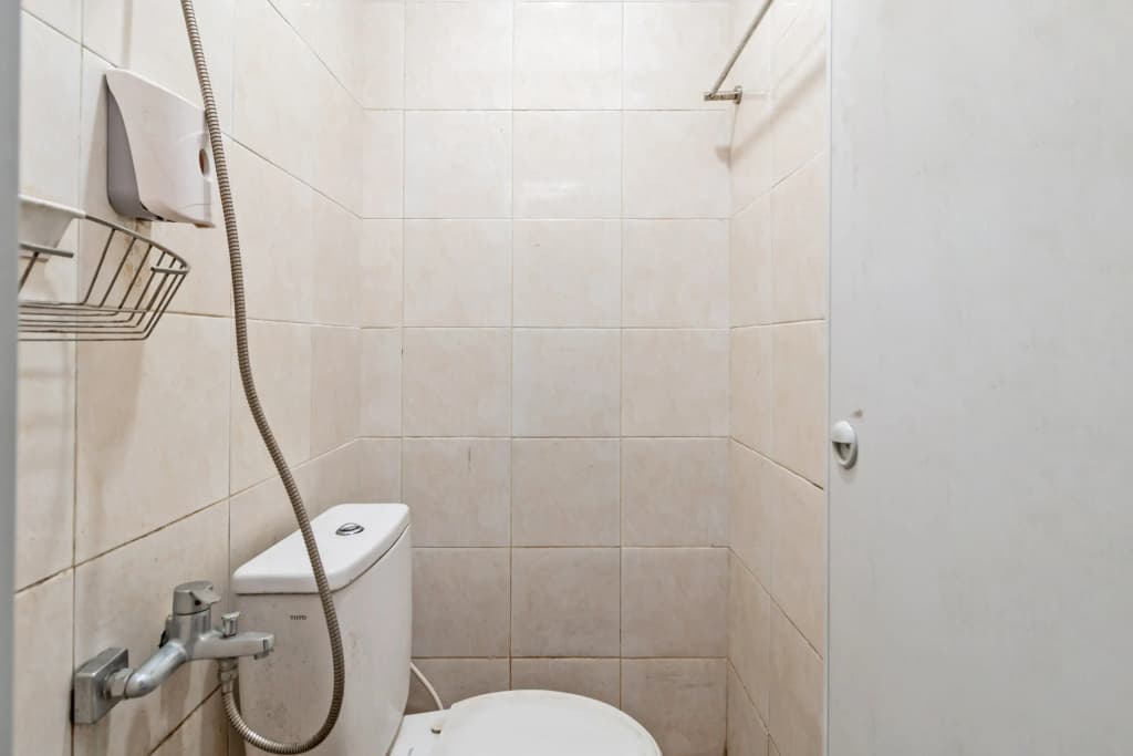 Urbanview Hotel Minongga Pondok Labu by RedDoorz - photo 8