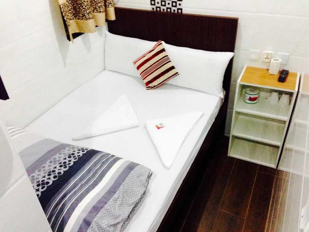 Crystal Hostel - photo 1