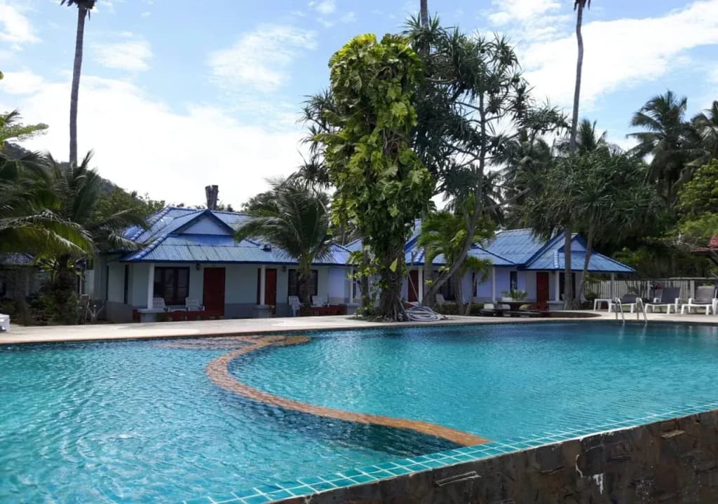 Saladan Beach Resort - photo 12