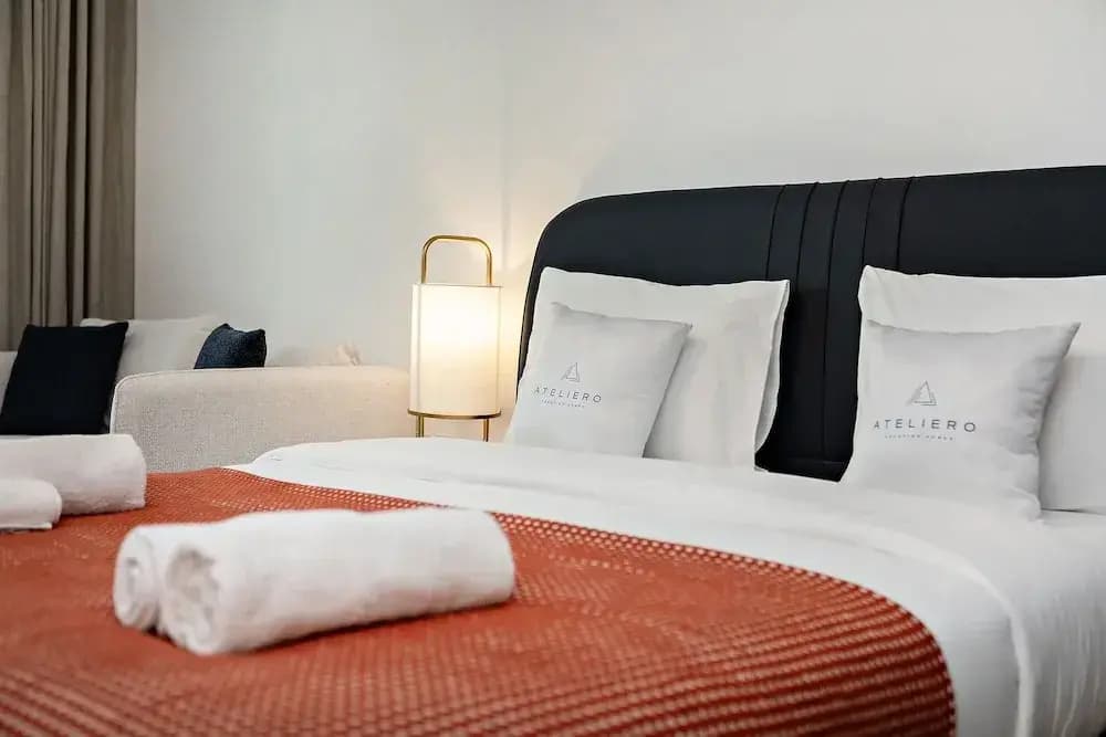 Modern Studio at Paragon - photo 12