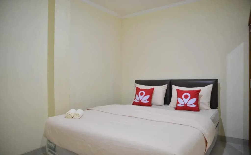 ZEN Rooms Near ITC Roxy Mas - photo 15