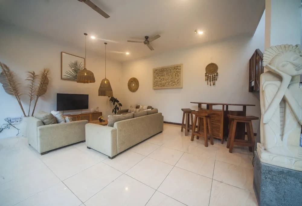 3BR Villa White Rose Central Canggu - photo 1