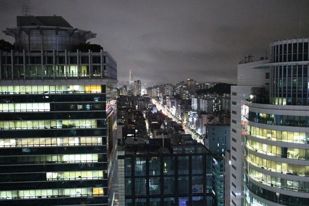 Jia's Spacious Sky Loft - main photo
