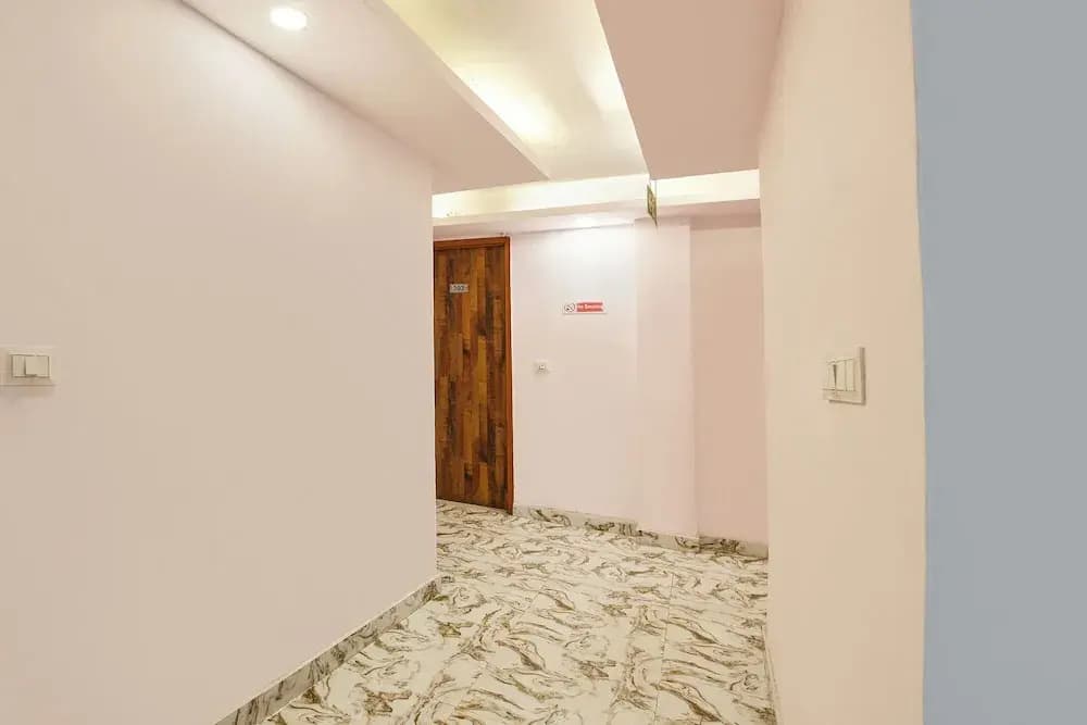 Fabhotel Ak Continental - photo 4
