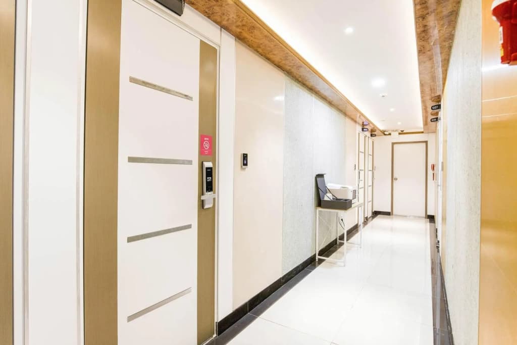 SOL Hotel - photo 37