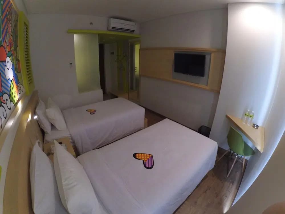MaxoneHotel at Kramat - photo 3
