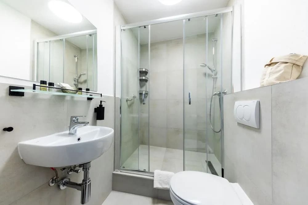 Adagio Downtown Rooms - photo 9