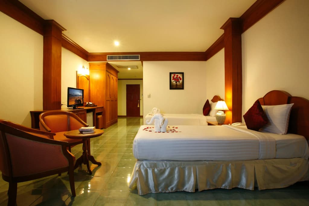 Jiraporn Hill Resort - photo 4