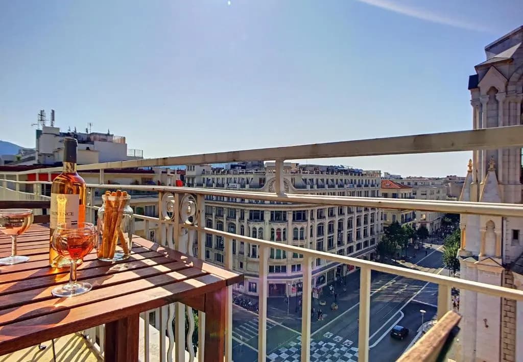 Nestor&Jeeves - NOTRE DAME - Hyper center - Top floor - 180 view - photo 5