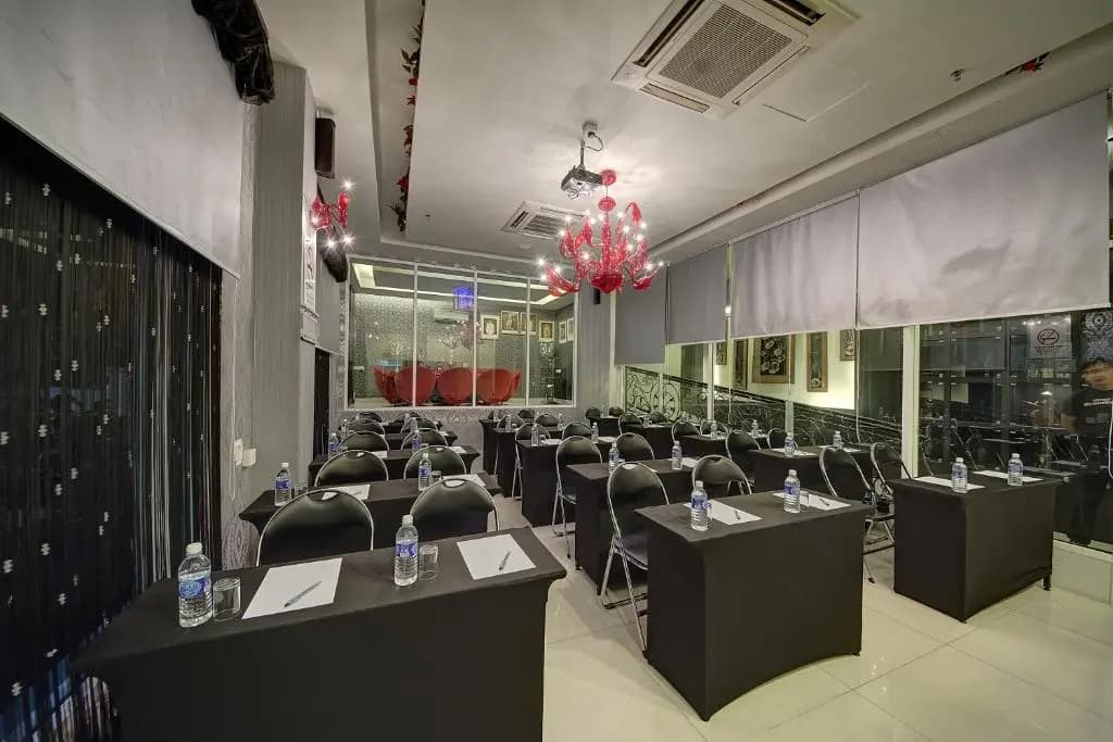 Arenaa Deluxe Boutique Hotel - photo 14