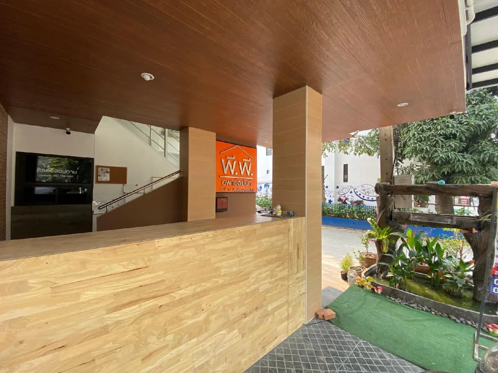 7 House - photo 2