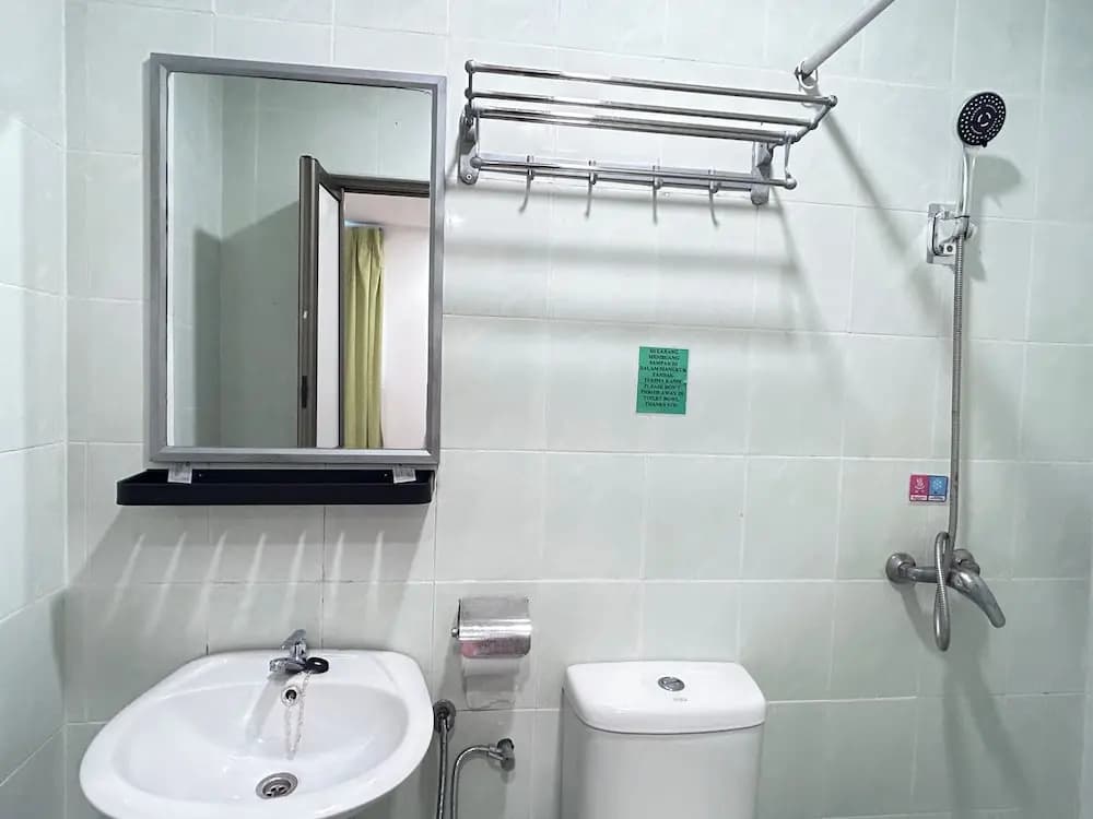BEAR HOTEL at NILAI - photo 7