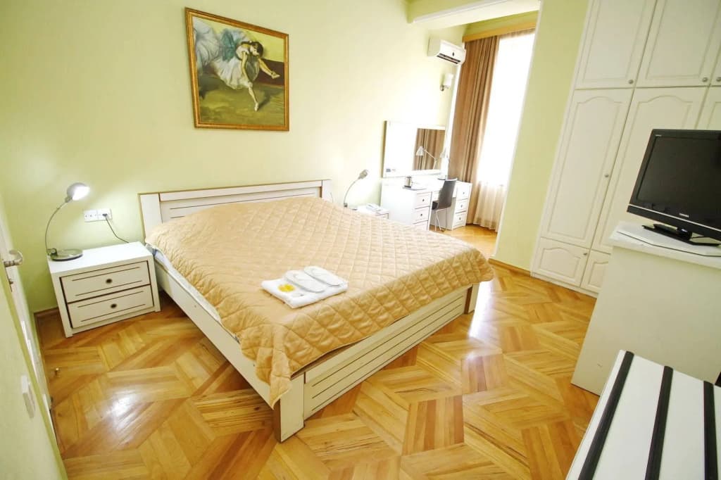 Hotel Penthouse - photo 2