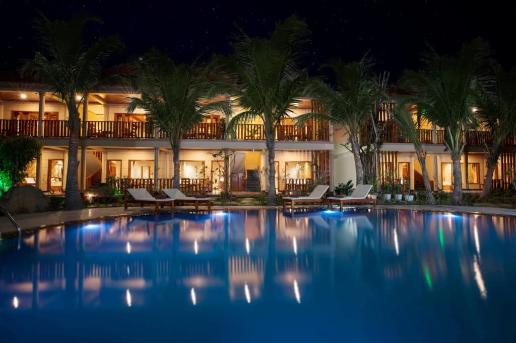 Golden Topaz Resort - main photo