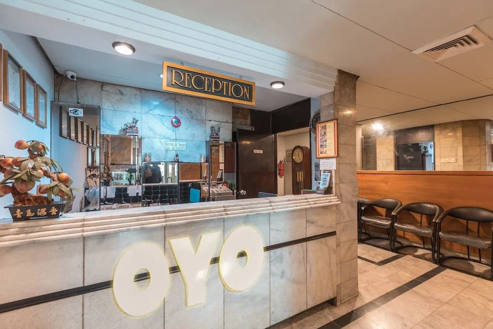 OYO 671 Hotel Capitol - photo 16