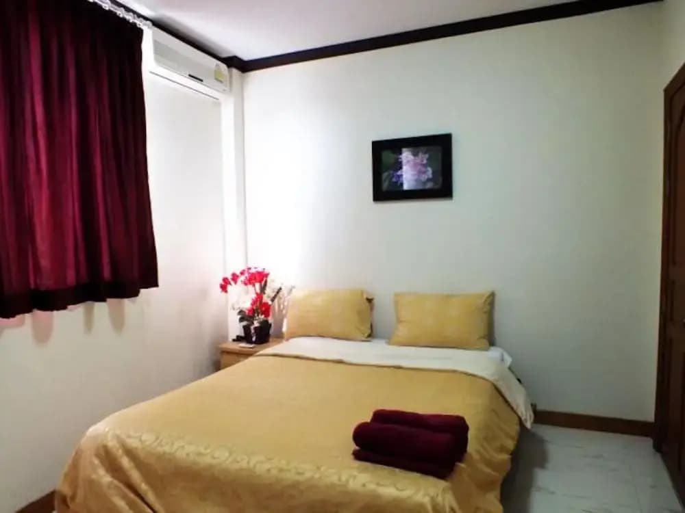 4 Bedroom Private Pool Bungalow Walking Street 15 Min Ride Away - photo 3