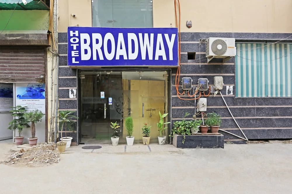 Hotel Broadway - photo 7