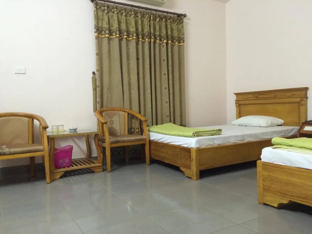 Central Halong Hotel - photo 2