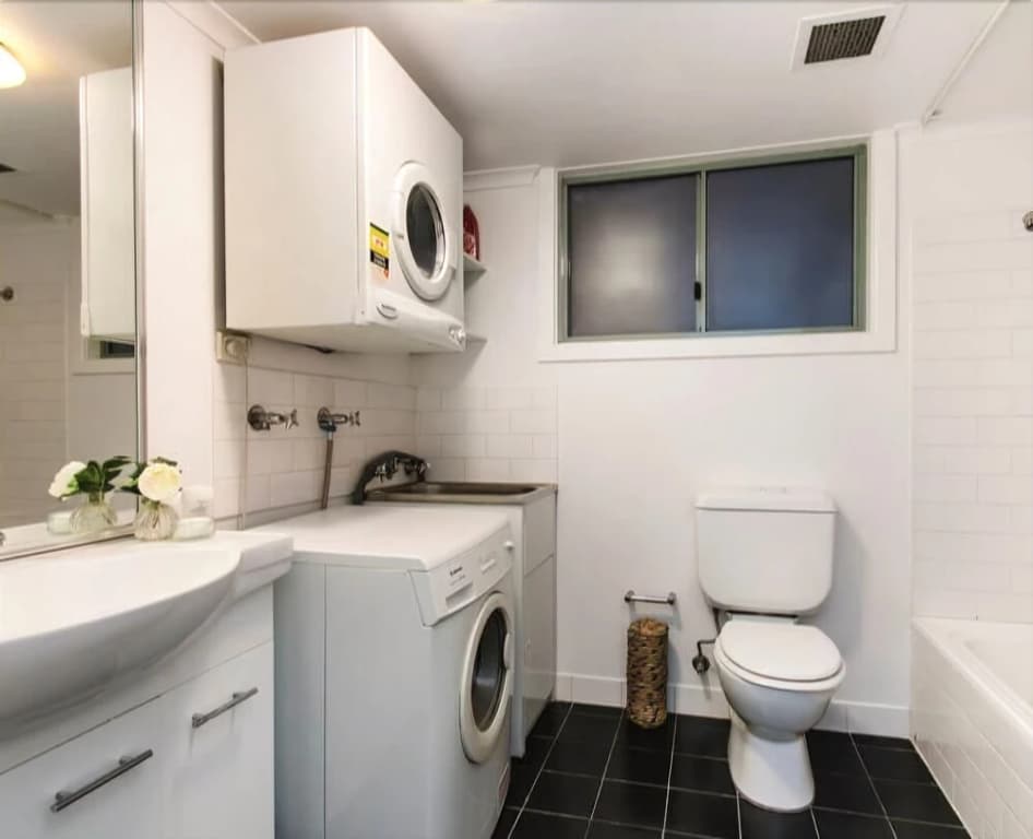 Heart of Darling Harbour 1 bedroom Apartment - photo 5